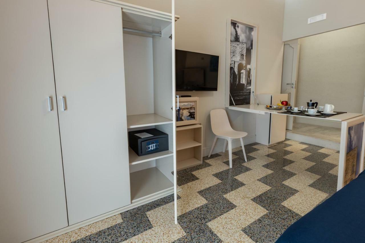 Art & B.E.D.S. Hotel Napoli Ngoại thất bức ảnh